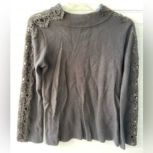 Stylus Knit Cut Crochet Lace Sleeves